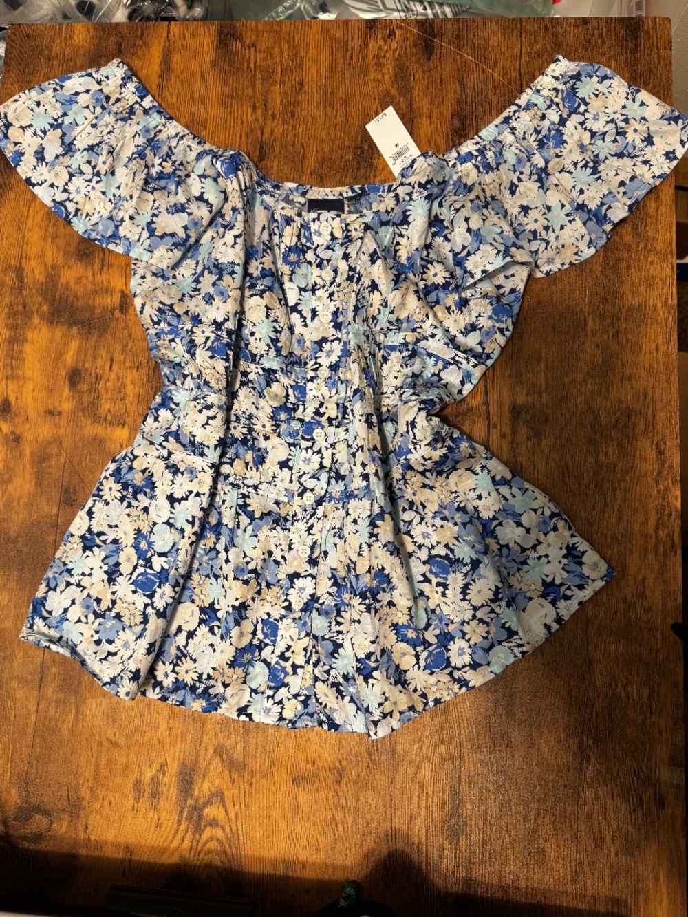 Gap floral blouse medium